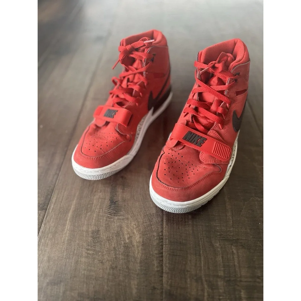 Size 10.5 - Jordan‎ Legacy 312 Toro High Top Red Basketball